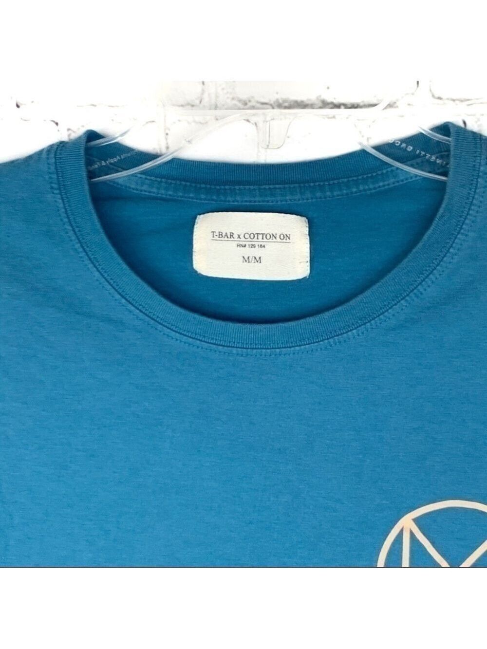𝅺euc-t-barx COTTON ON Long Sleeve, New York, Graphic, Round Neck, Soft T- Shirt - Picture 2 of 11